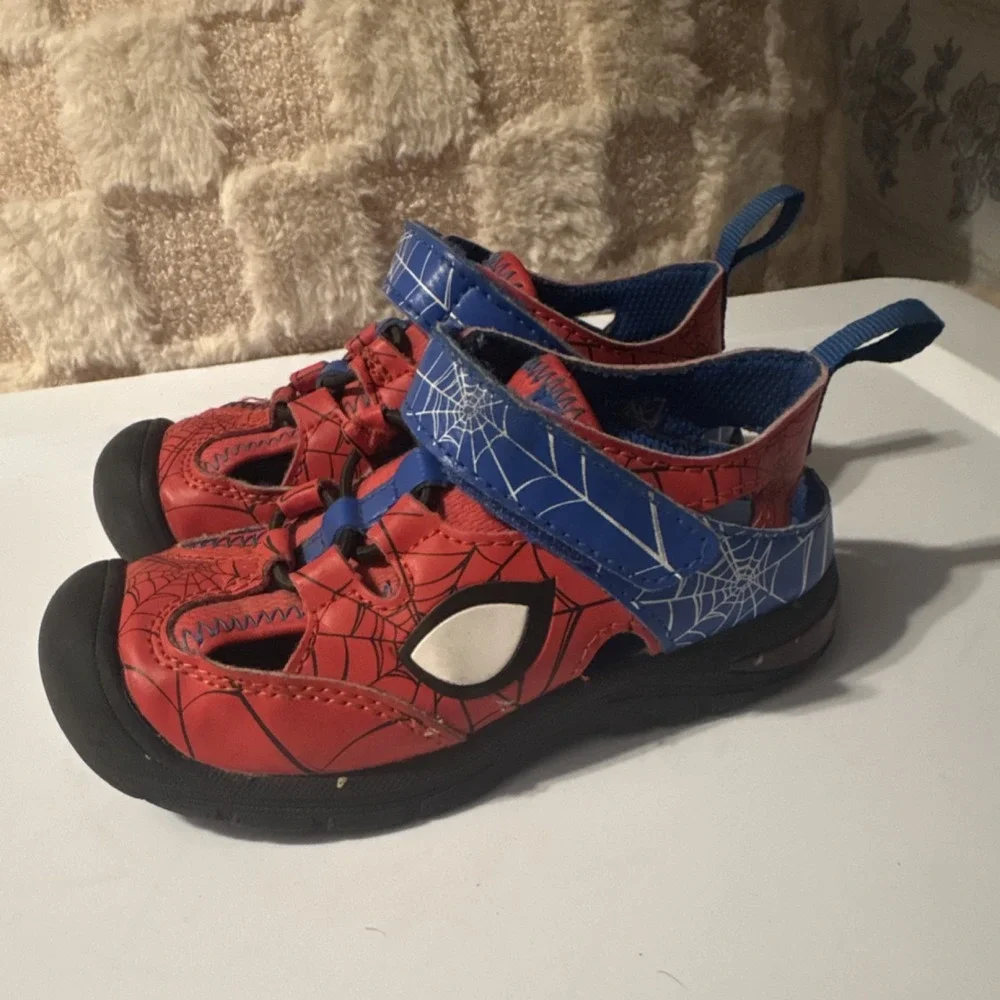 Marvel Spider-Man Boys Light up Sandals Red Blue Web Print Closed Toe Size 10